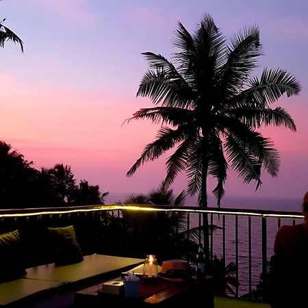Aria Beach Resort วากาตอร์ ภายนอก รูปภาพ