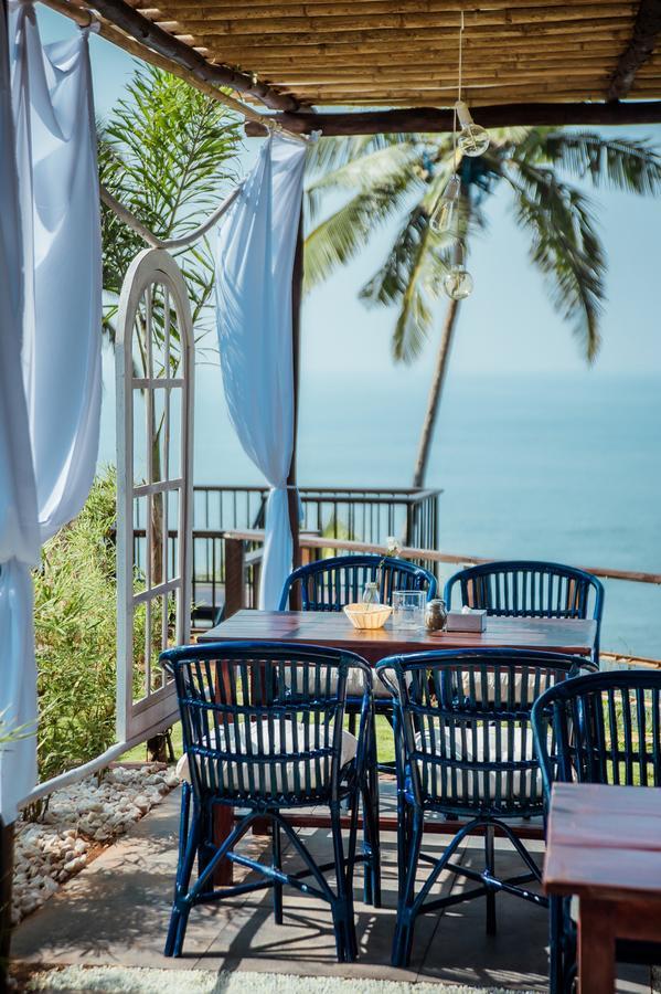 Aria Beach Resort วากาตอร์ ภายนอก รูปภาพ