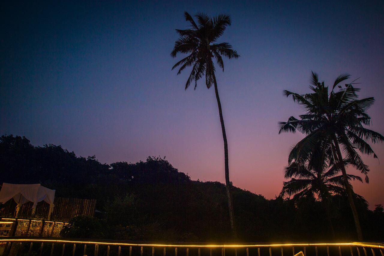 Aria Beach Resort วากาตอร์ ภายนอก รูปภาพ