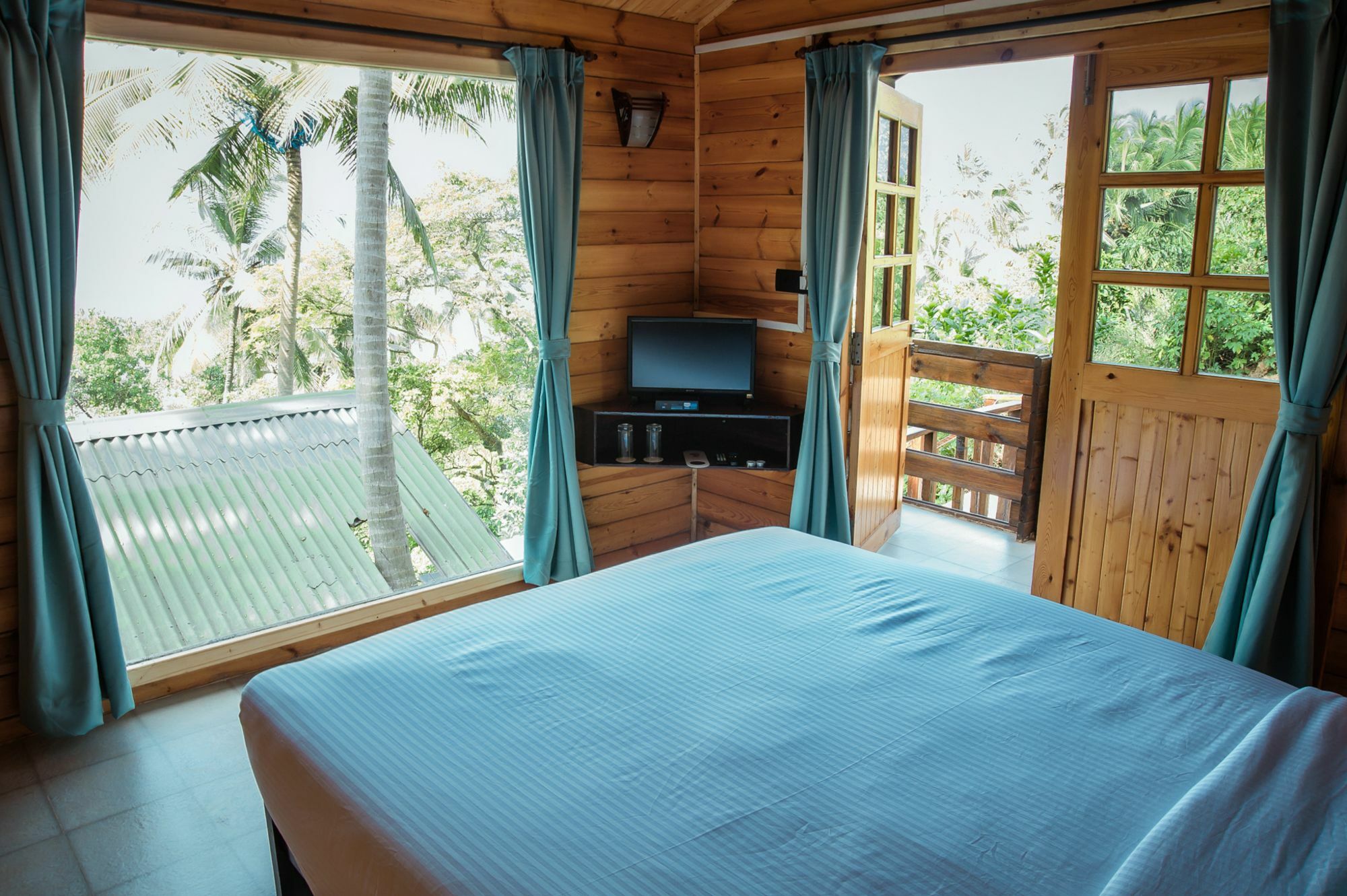 Aria Beach Resort วากาตอร์ ภายนอก รูปภาพ